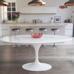 Mesa TUL, oval, fibra de vidrio, tapa lacada blanca 180x108 cms